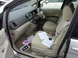 Toyota Isis, 2013 14